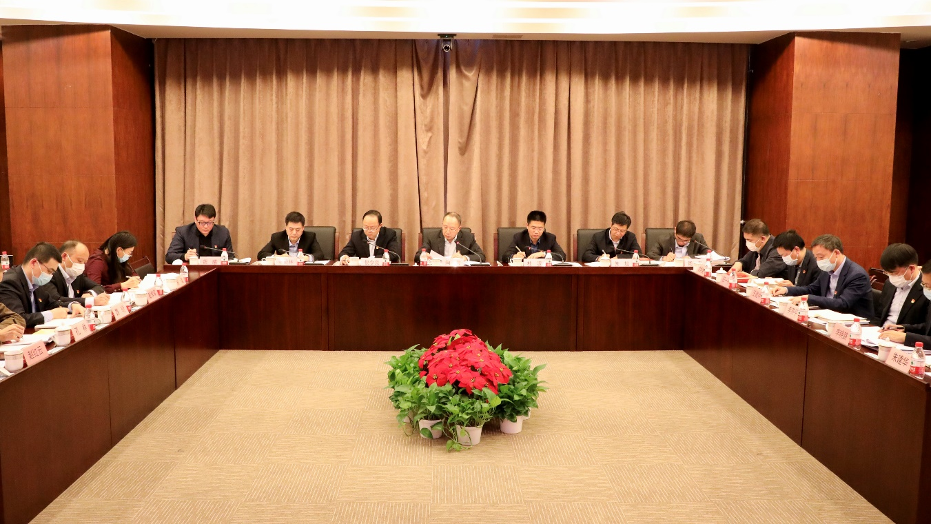 中国兴发xf936开展党委理论学习中心组专题学习